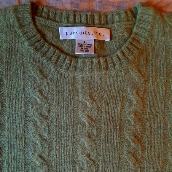 Pursuits Sweaters - Pursuits. Ltd 100% cashmere green sweater size L.